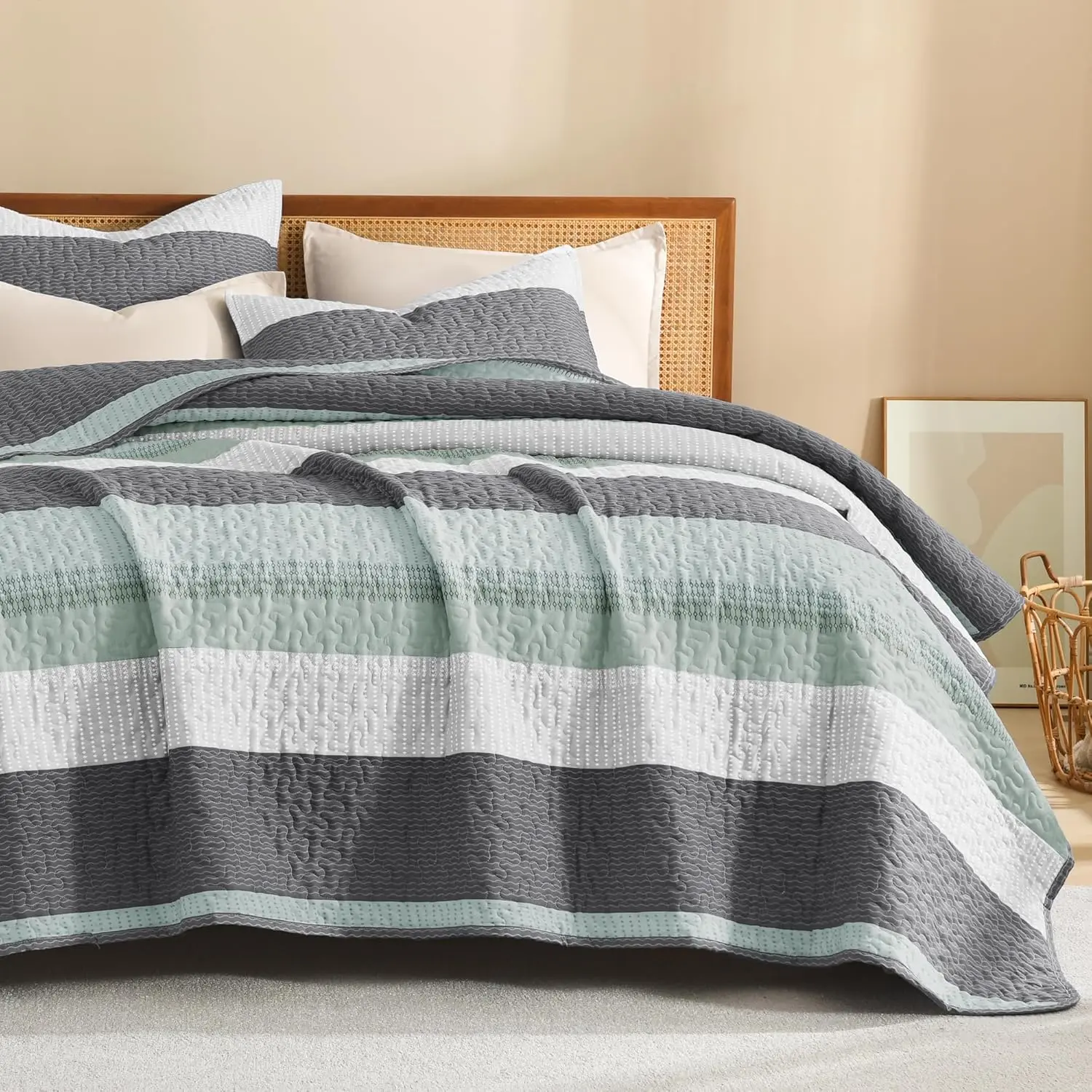 Litanika 3-Piece Quilt Set - Lightweight & Breathable Summer Bedspread Striped Bedding Set Microfiber Bedding Set, Quilted Bedspread Set,back to school,back to school shopping,home decor