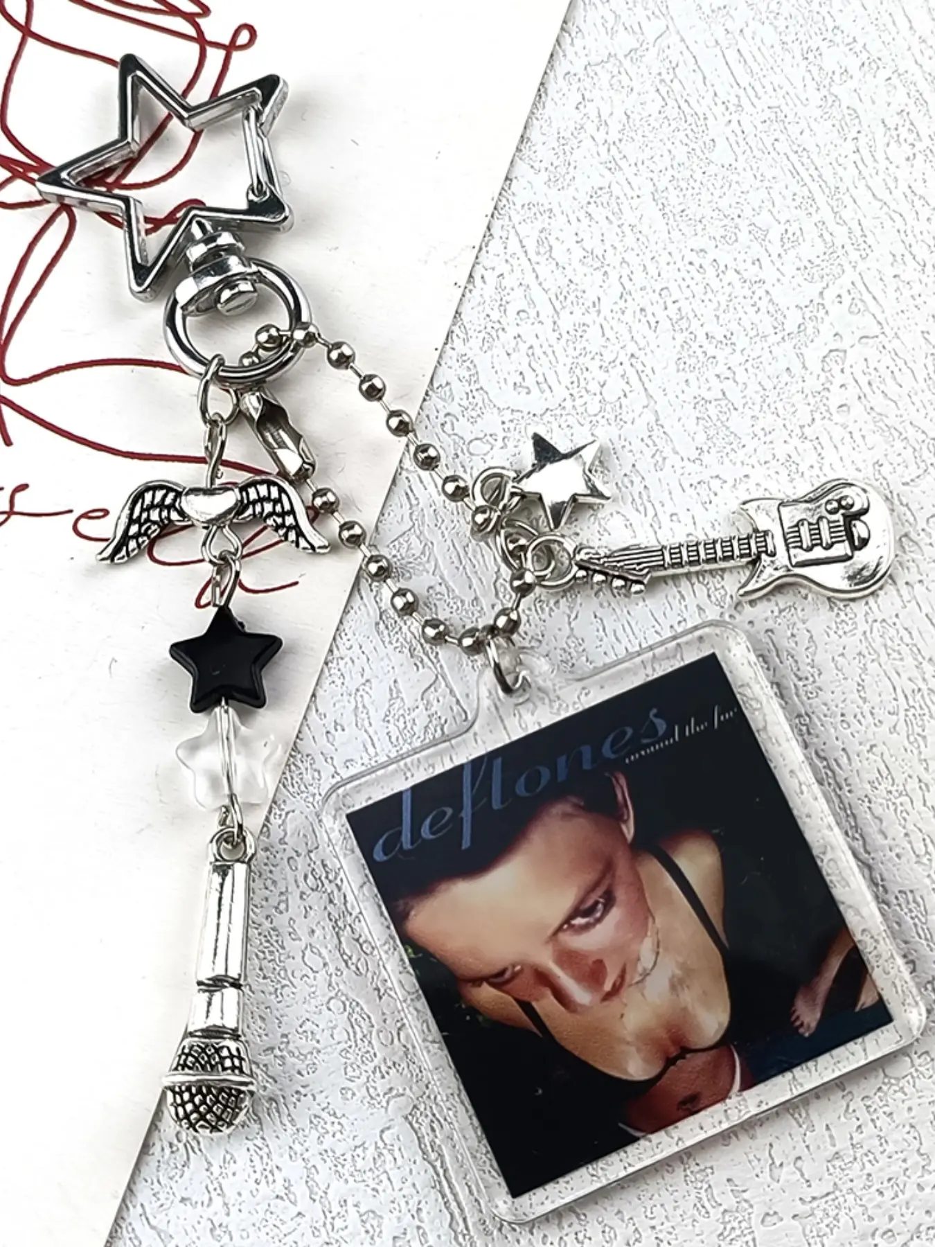 Creative Acrylic Comic Frame Keychain, Guitar Microphone Pendant, Valentine's Day Gift, Cute Chain Print, All Seasons, No Choking Hazard, Keychain Jewelry, Trendy Cute Keychain, Cool Keychains, Key Accessories, Cute Keychains For Car Keys