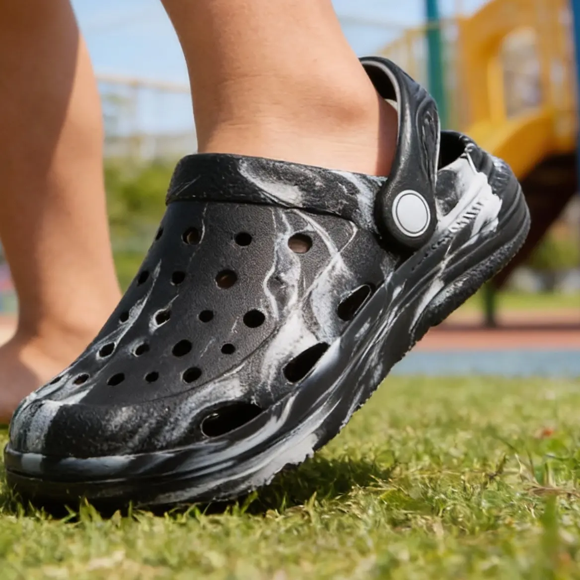 Kids' 2-Way Wear EVA Clogs, Comfy Summer Sandals with Arch Support and Anti-Slip Sole for Boys & Girls, Breathable Space Sandals, Comfy Footwear