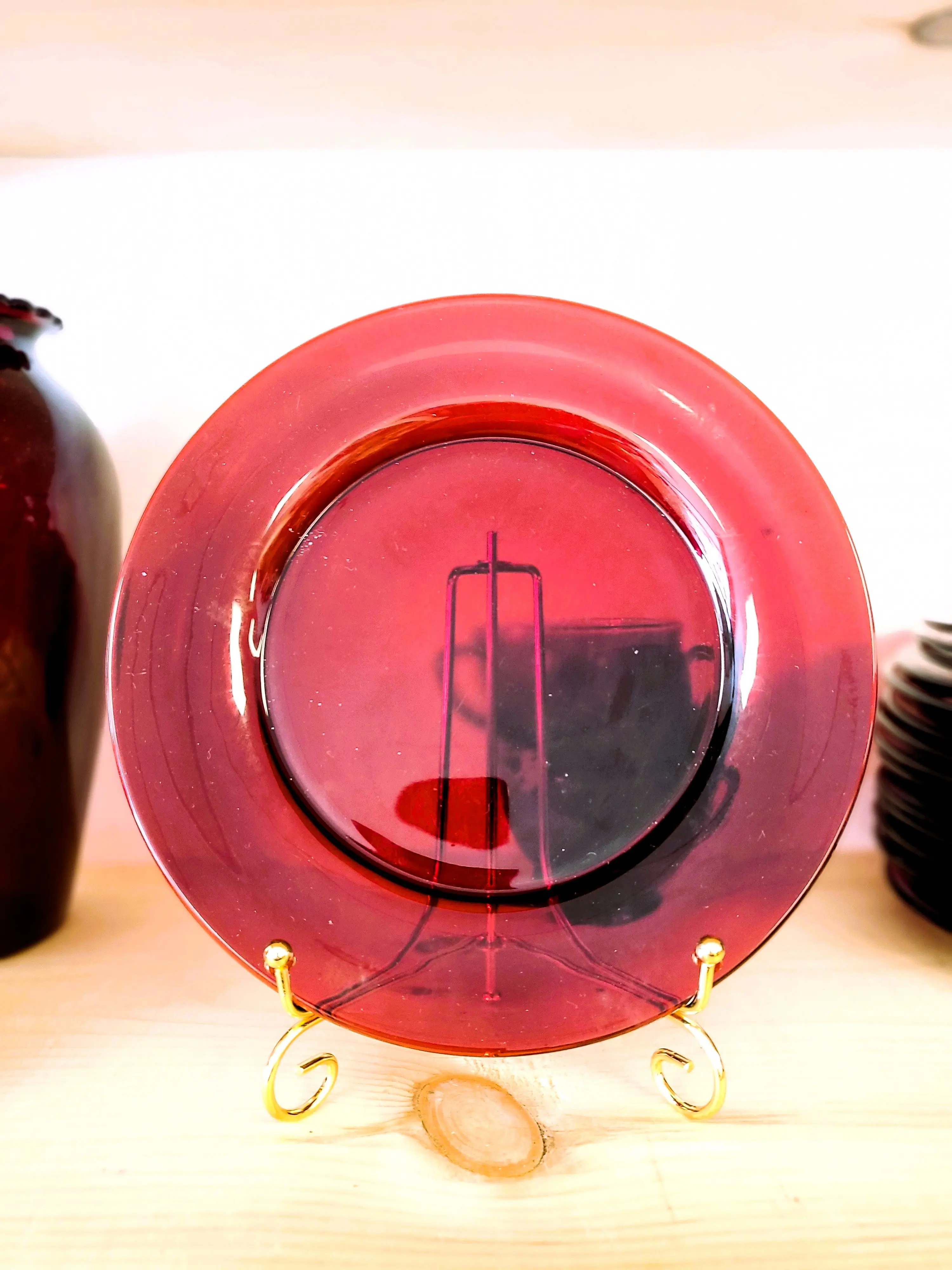 Vintage Anchor Hocking Royal Ruby Red Pressed Glass Round Traditional Single Dinner Plate, 9-9.5 in, Mid-Century (1950s-1960s) Kitchen Tableware, Single Plate, Round Shape