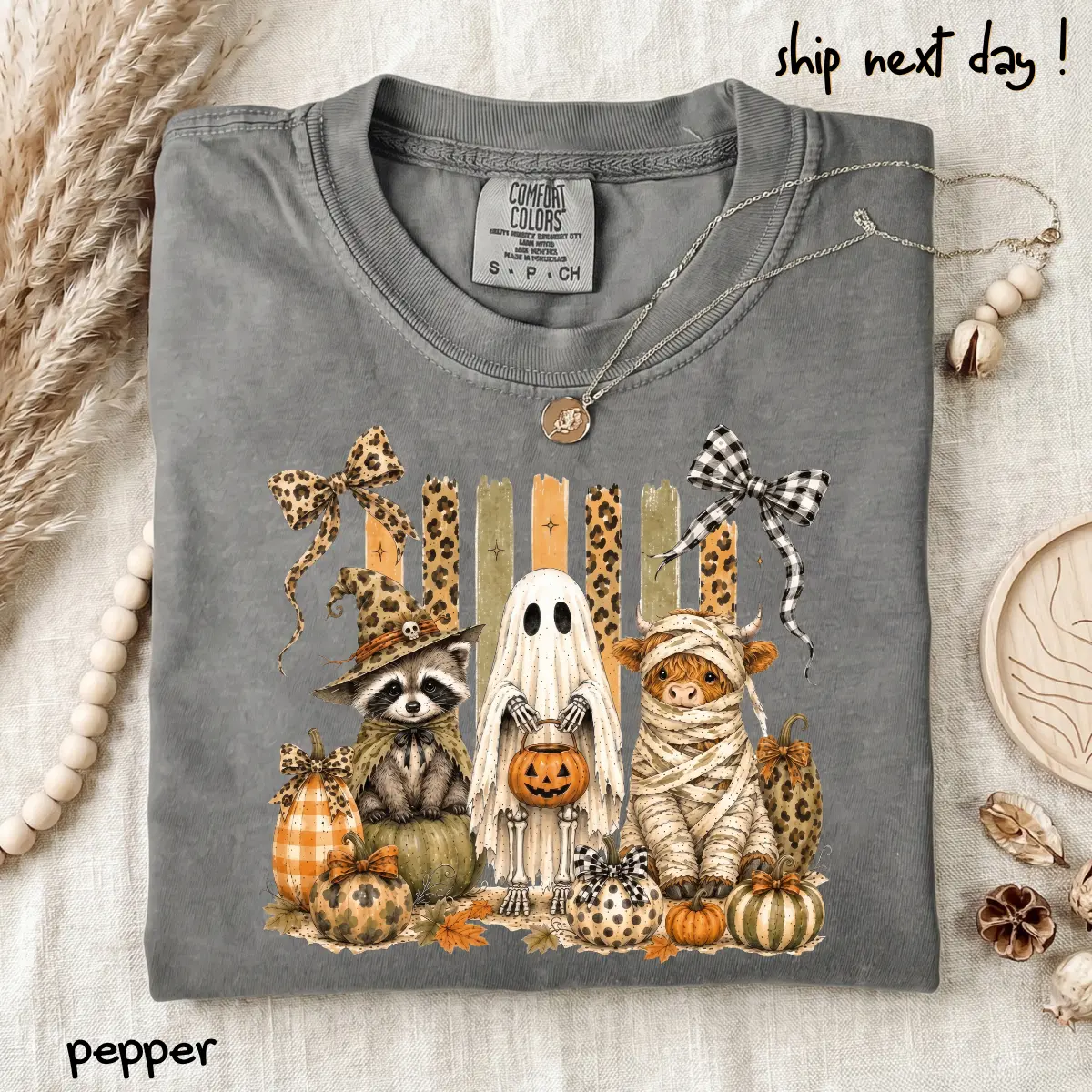 Comfort Colors Funny Highland Cow Halloween Shirt, Spooky Cow Graphic Tee, Cute Farm Animal Fall T-Shirt, Country Halloween Gift