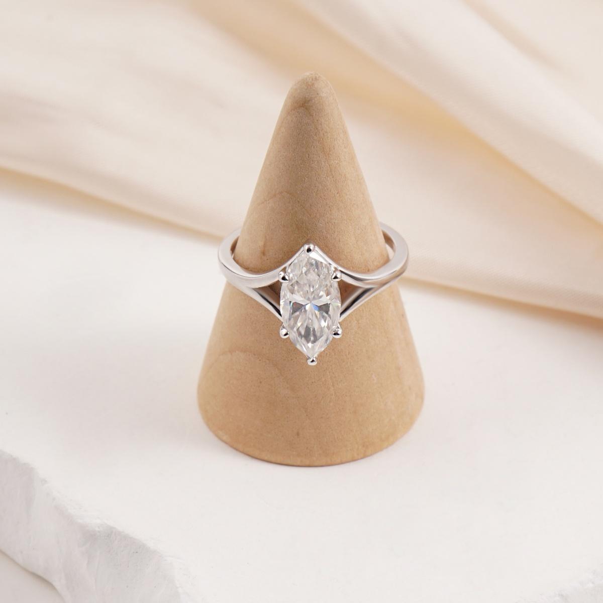 Delzzad 2ct Cathedral Split Shank Solitaire Marquise Engagement Ring Band Synthetic Moissanite Ring Jewelry S925 Perfect Birthday Engagement Wedding Anniversary Christmas Gift