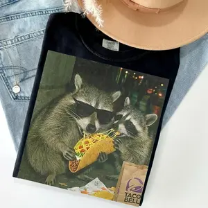 [Flashsale up to 70%] Comfort Colors Raccoon Eating Taco T-Shirt – Funny Meme Graphic Tee, Silly Animal Humor Shirt, Vintage Retro Unisex Top, Cute Raccoon Lover Gift, Gift for Men, Women funny shirts for women, Womenswear Cotton Top Streetwear