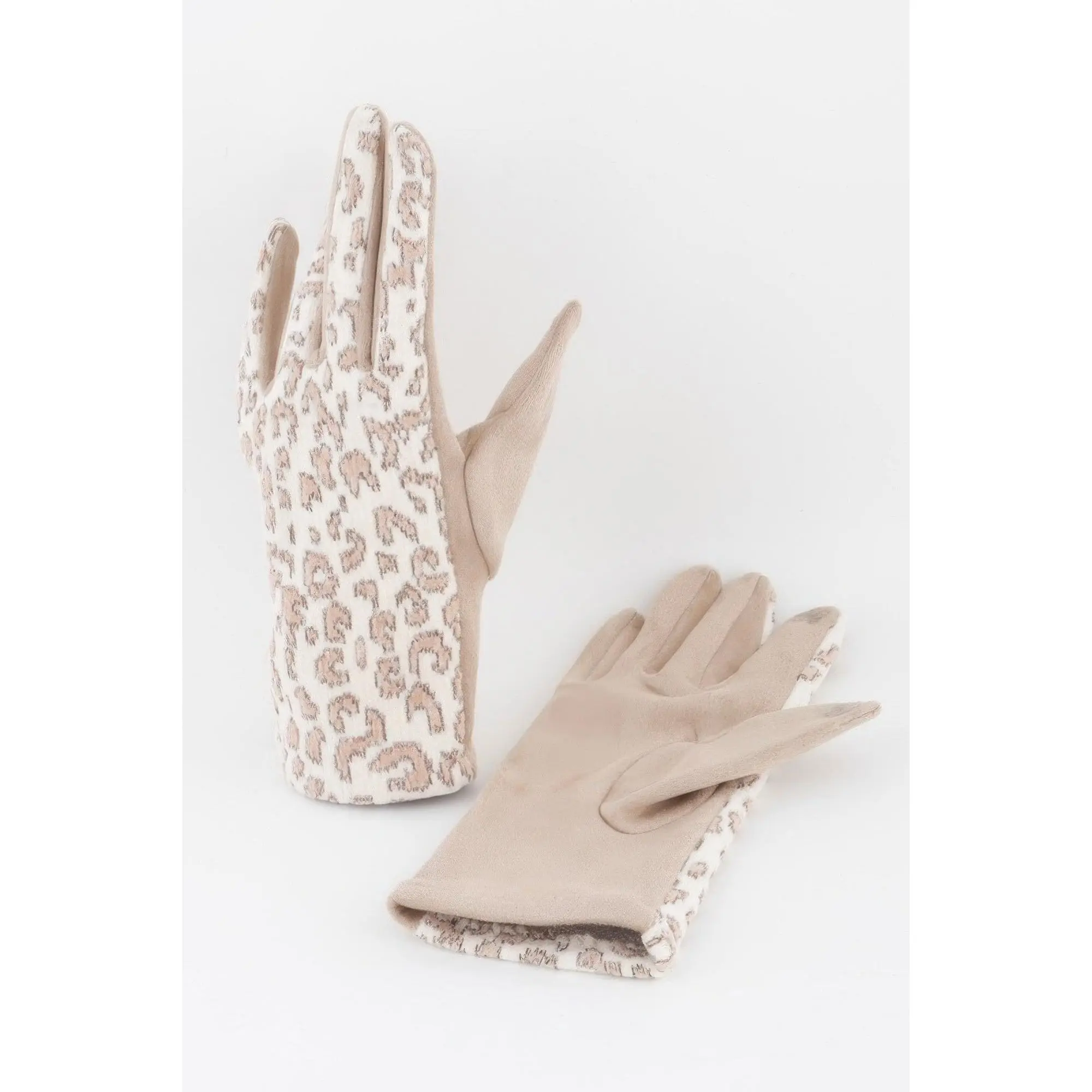 Stacey B's Lurex Leopard Pattern Smart Gloves