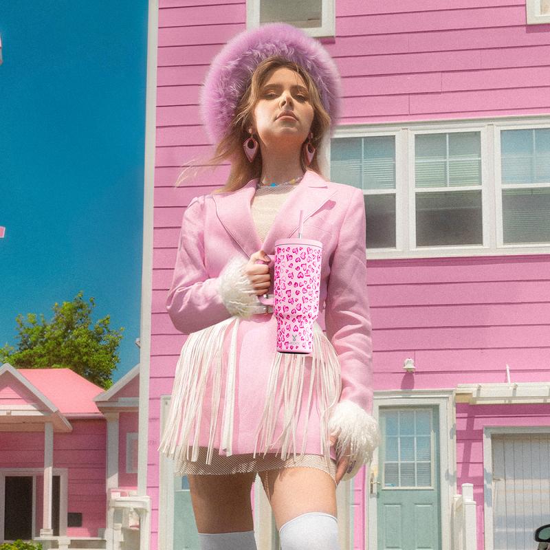 MEOKY 40oz Stainless Steel Insulated Tumbler – Maintains temperature for 24 hours, leak-proof and portable. Adapted to car, travel, and outdoor use. Available in multiple colors. The ideal Valentine's gift.