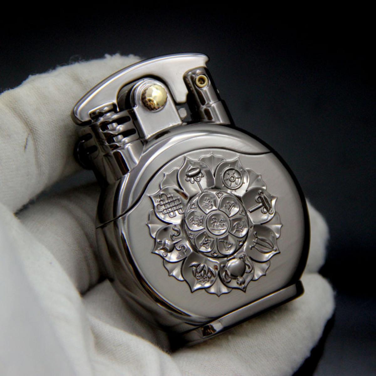 Vintage Cool Lighter, Old Fashioned Liquid Lighter, Creative Lucky Rocker Switch, Lucky Wheel Rotating Disk Decompression, Can Be Added Fuel, Gift Box Packaging, Suitable For Smokers, Collection, Holiday Gifts, Daily Home Ignition, (Excluding Fuel)