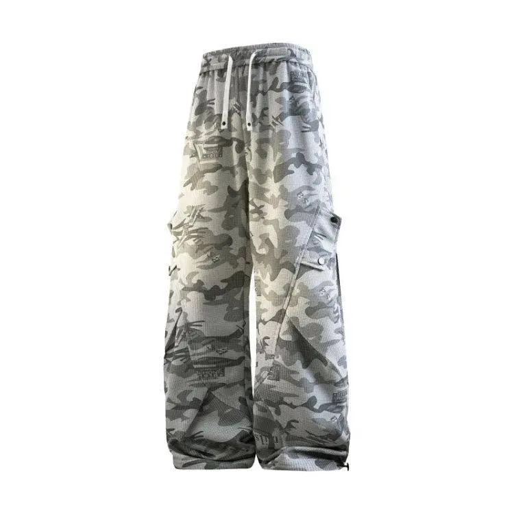 Men's new spring camouflage casual pants, camouflage overalls, loose individual pleated design paratrooper pants, straight-leg pants, drawstring elastic waist, outdoor functional wind wide-leg pants, comfortable and breathable fabric, suitable for daily a