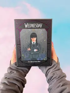 Wednesday: The Official Oracle Deck: Oracle Cards: A 52-Card Deck and Guidebook