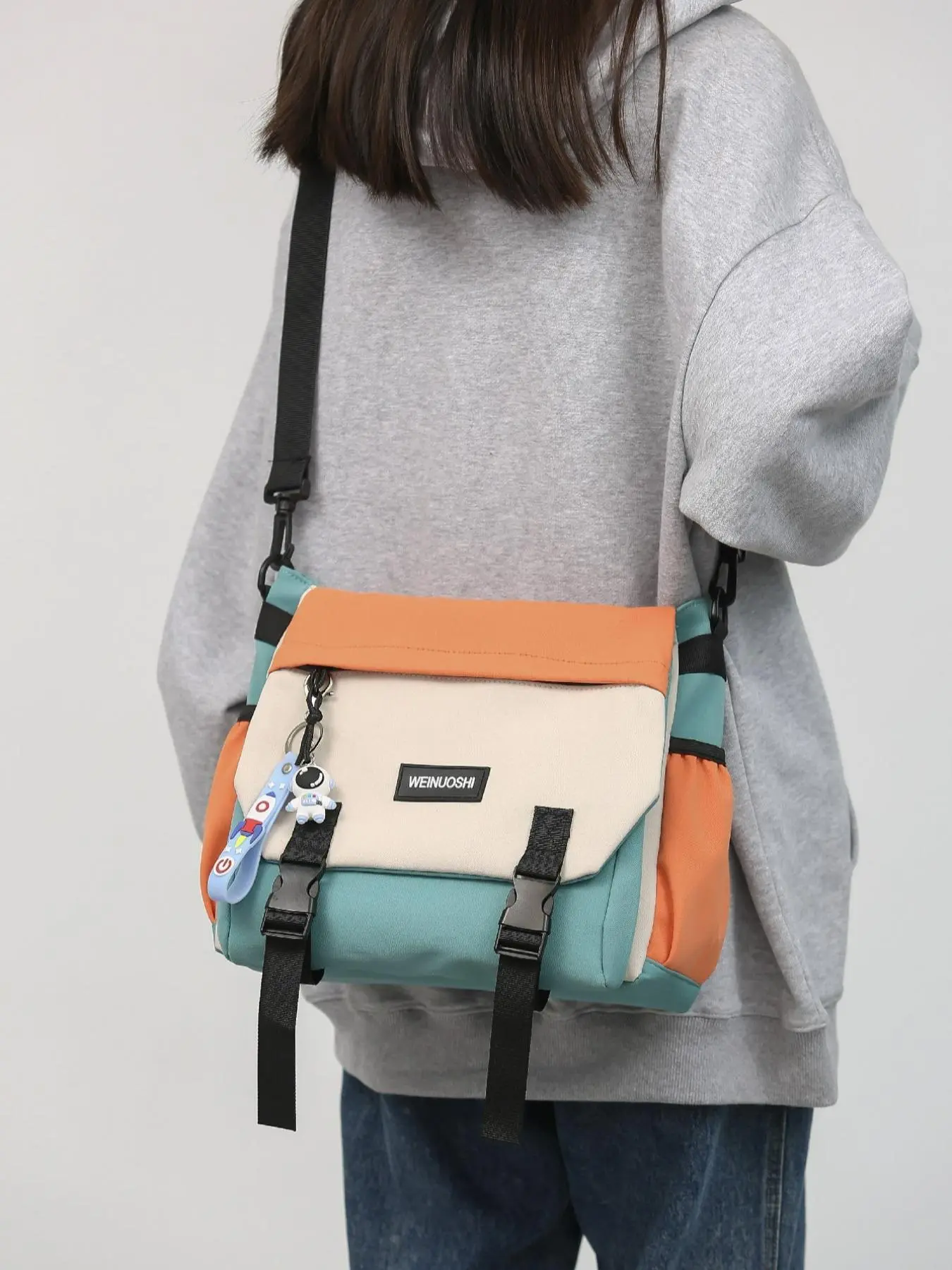 Colorful 2025 Fall Casual Colorblock Purse Crossbody Bags for Men & Women with Cartoon Charm, Minimalist Nylon Shoulder Bag for Work & School, Trendy Matching Messenger Bag, Harajuku School Bag for College, Bags for Women
