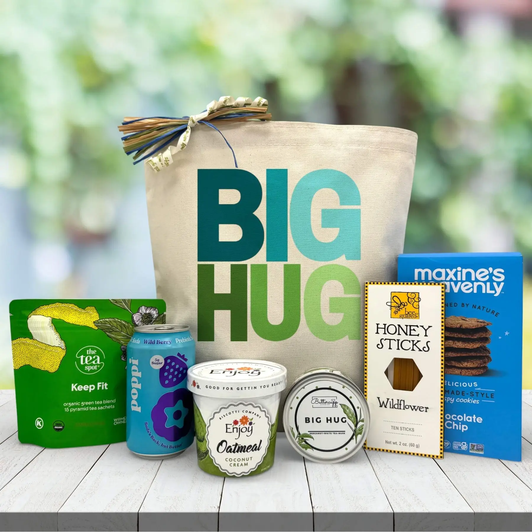 itsonlynaturalgifts Big Hug Gift Basket - Organic Care Package with White Tea Soy Candle, Green Tea, & Relaxing Items for Get Well Soon & Thank-You Gifts