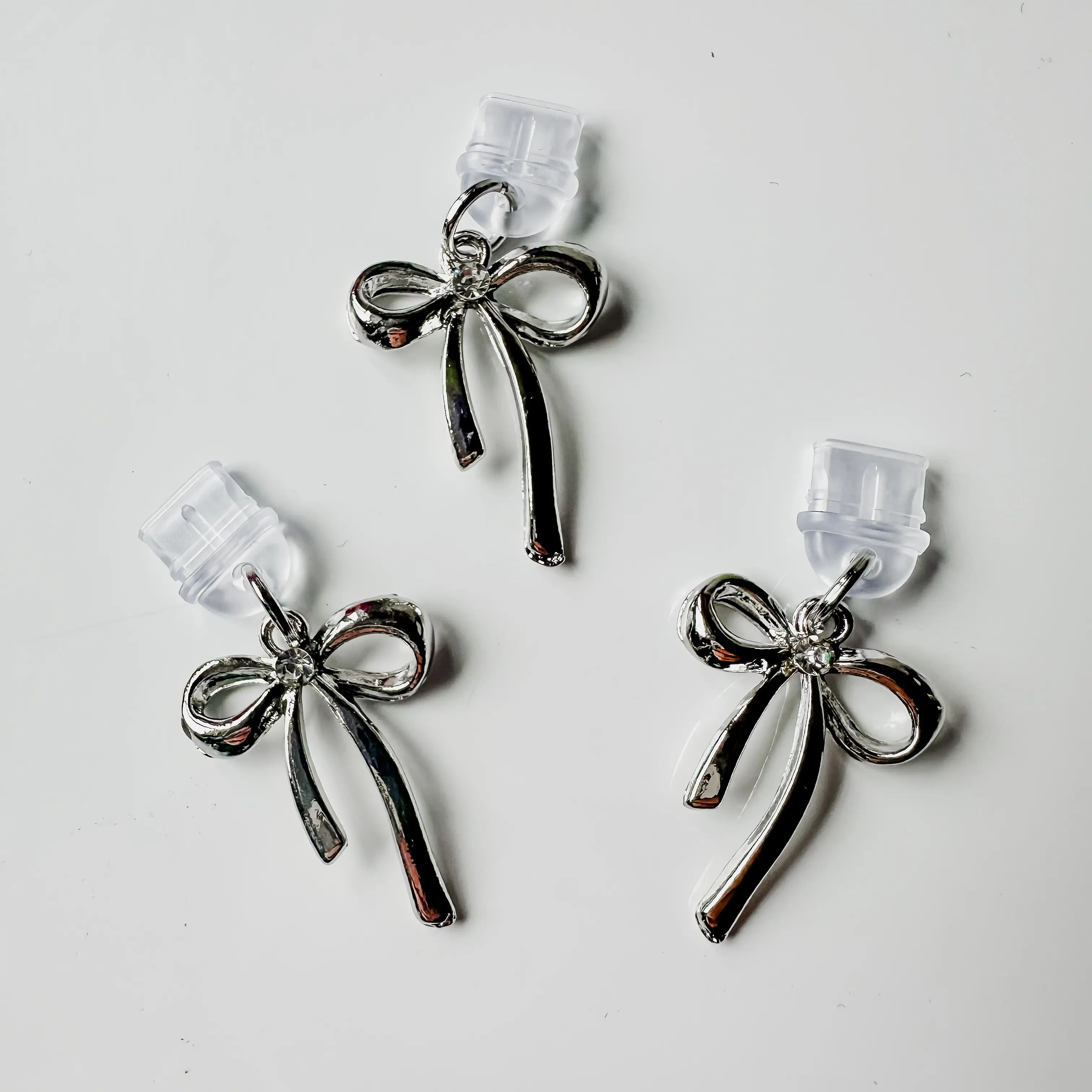 Put A Bow On It e-Reader Charm - Dust plug Put A Bow On It e-Reader Charm - Dust plug