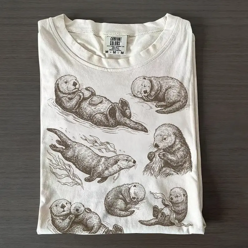 Comfort  Color Sea Otter 90s Vintage Tattoo Style Graphic Tshirt, Retro Y2k Wildlife Unisex T-shirt Gift For Her