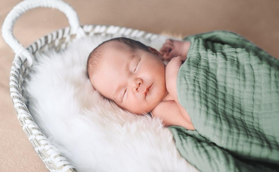 Yoofoss Baby Towels 2 Pack 100% Muslin Cotton 32x32 Inch Soft & Absorbent with Hood for Newborns, Infants, Toddlers & Kids Yoofoss Baby Towels 2 Pack 100% Muslin Cotton 32x32 Inch Soft & Absorbent with Hood for Newborns, Infants, Toddlers & Kids