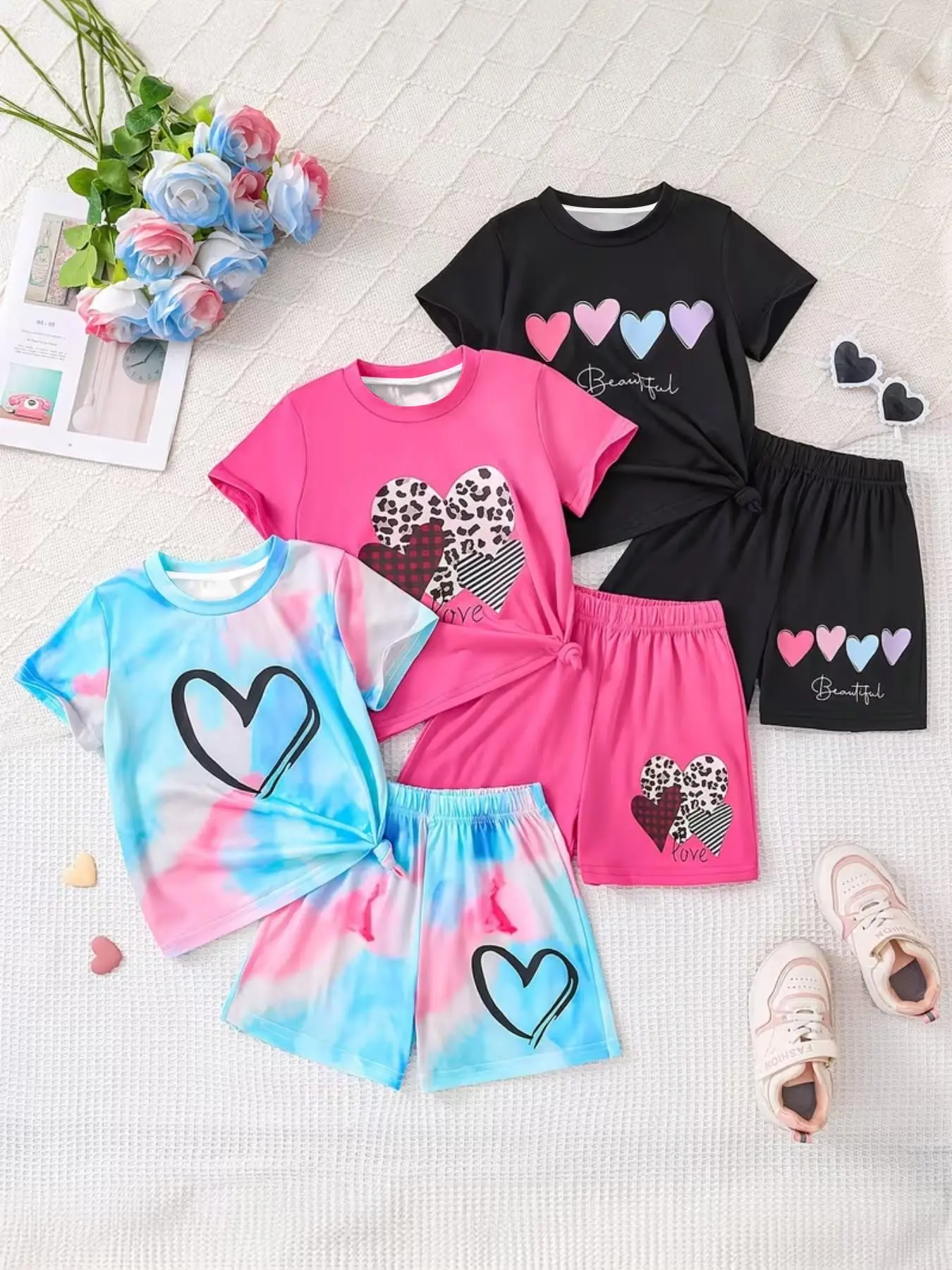 3-Piece Girls' Summer, Heart Print Round Neck Short Sleeve Top + Elastic Waist Shorts, Casual Comfortable Fashion Set, Summer Clothes Set, Matching Set, Summer Clothing Set, Summer Outfits Set