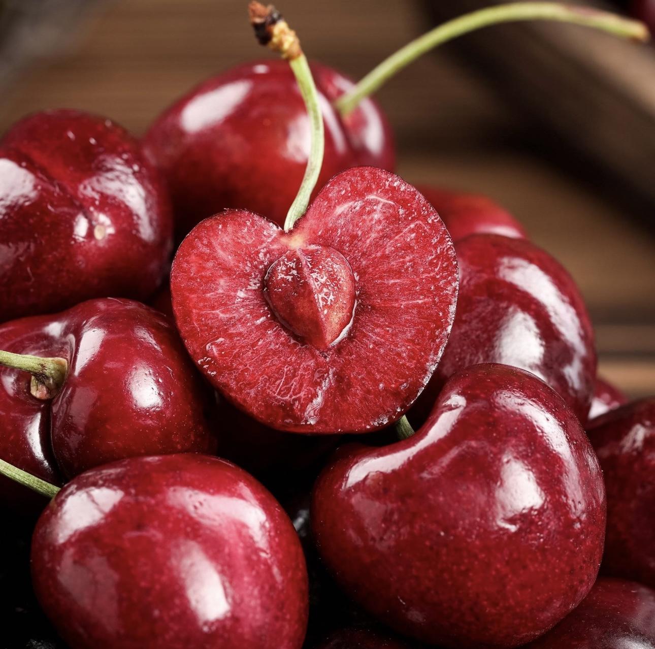 Cherry Seeds for Garden Planting, Fruit  Seeds Suitable for Outdoor Yards and Home Gardens, Potted or Ground Growing