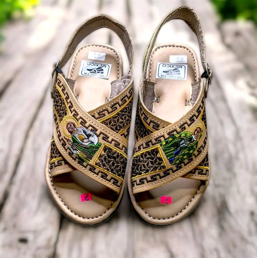 Handcrafted Leather Huaraches for Men SJT y VIRGEN  Style Meets Comfort  Introducing our handmade leather huaraches for men, a perfect blend of style and comfort. These huaraches are crafted from durable leather, ensuring longevity., Shoe, Walking Shoes