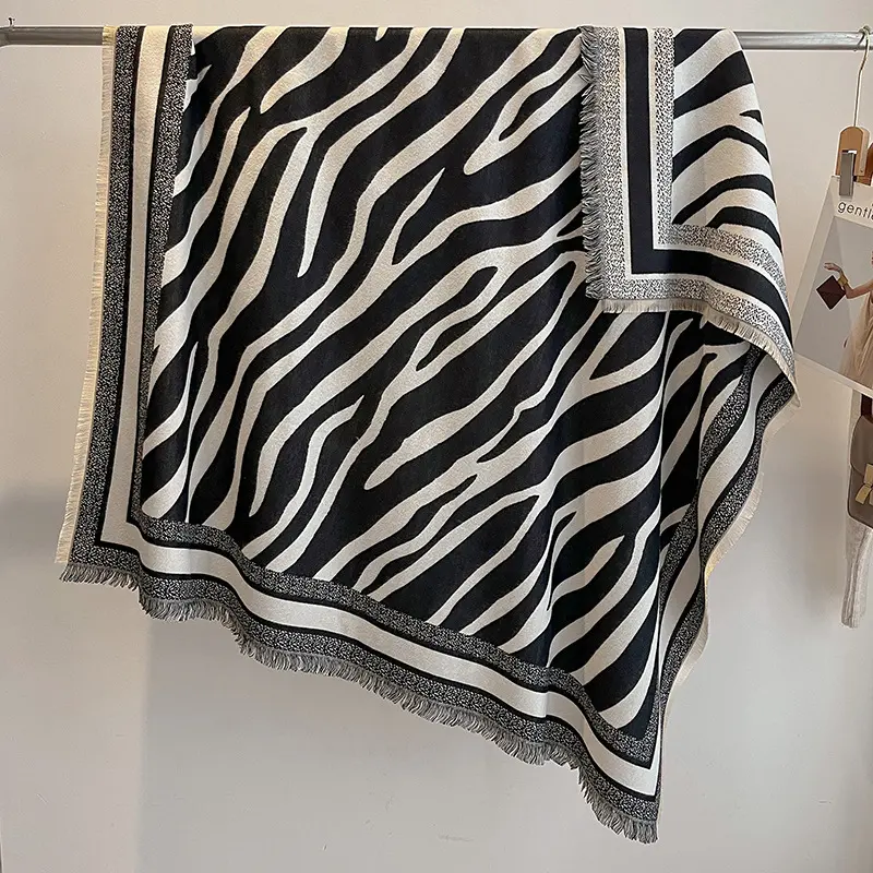 Women's Elegant Paisley Print, Fall & Winter Windproof Warm Wrap Scarf, Boho Style Shawl, Stylish Outdoor Fashion Accessory Women's Elegant Paisley Print, Fall & Winter Windproof Warm Wrap Scarf, Boho Style Shawl, Stylish Outdoor Fashion Accessory