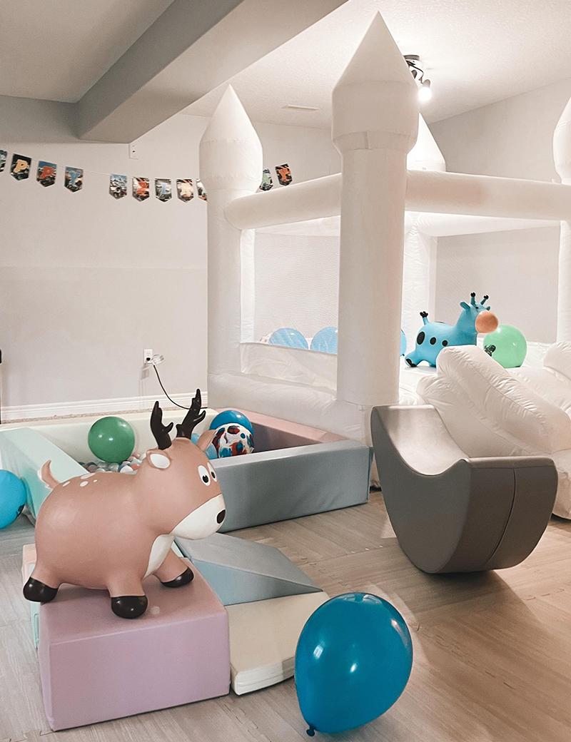 6FT Oxford Bouncy Castle Outdoor Inflatable Inflatable Halloween Christmas Decoration Jumping Castles Children Birthday Party Bounce House With Slide