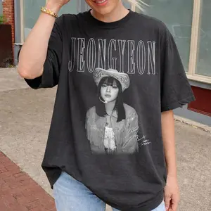 Limited Jeongyeon Shirt for Unisex Men and Women 90s: Sana, Nayeon, Momo, Chaeyoung, Dahyun, Tzuyu