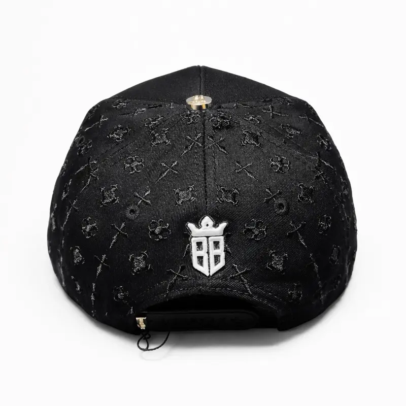 LA Cruces Negra bordada y placa - TikTok Shop