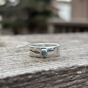 Cracked Wide Band Montana Sapphire Ring