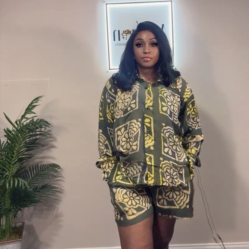 Lady's 2-Piece Ankara Short Set - Open Back African Print Shirt, Lightweight Breathable Shorts - Summer Beach Flat Women's Clothing Set