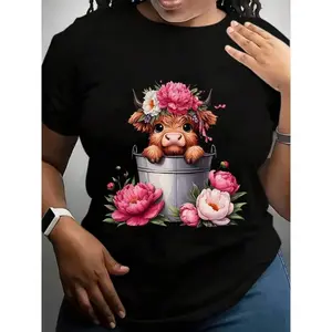 Women'S Pink Highland Cow Graphic T-Shirt - Soft Breathable Lightweight Short Sleeve Crew Neck, Cute Scottish Cow with Flowers & Hearts Print, Unisex Casual Tee for Birthdays, Halloween, Christmas, Thanksgiving, Valentine'S Day