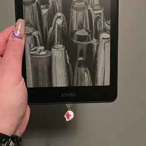 Skull with Roses Dark Romance Kindle/Phone Dust Plug Charm