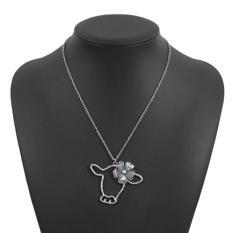 3pcs Scottish Highland Cow Jewelry Set for - Turquoise Stone Scottish Cow Pendant Necklace & Earrings, Hollow Cow Cattle Head Charms, Boho Western Accessories, Year-Round Scottish-Themed & Parties