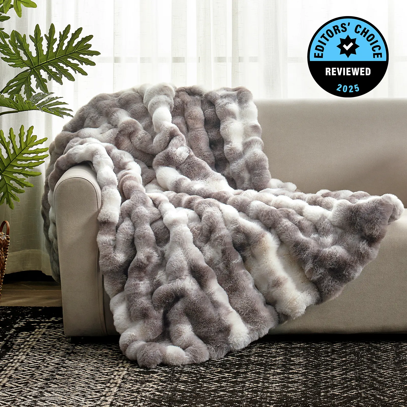 Cozy Bliss Faux Rabbit Fur Bubble Throw Blanket,Weighted Blanket, Snuggle Blanket, 630GSM Soft Warm Fluffy Plush Versatile for Bed, Sofa, Couch Chair, Travel, Living Room & Bedroom, Blanket for Anxiety, Perfect Gift for Friends Young Adults Girls