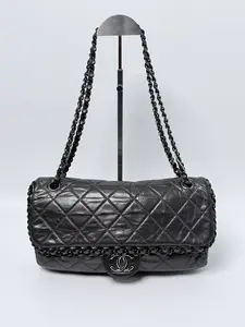 Pre-owned CHANEL Leather Shoulder Bags Quilted Chain Shoulder Bag CC6JX