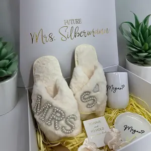 Taniri Luxury Bride Gift Box, Personalized Bridal Gift Set for Bride to Be with White Tumbler, Fluffy Slippers and Jewelry Dish, Ready to Gift Bridal Shower Box, Bachelorette Gift, Engagement Gift for Future Mrs