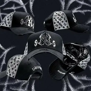 Metalic New York Cashed Out SOLO GORRA Original Black Embroidered Streetwear Cap with Adjustable Strap for Urban Outfits