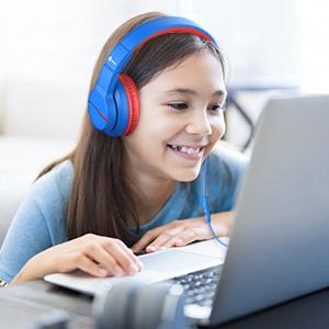 iClever Kids HS19 Wired Headphones With Microphone Volume Limiter 85/94db i clever Audio