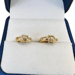 Oroconda Jewlery 14k Turtle Earrings with White Zirconia for Daily Use - Elegant Design