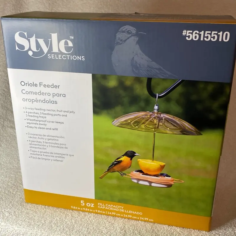 Oriole feeder