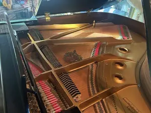 Baby Grand Piano The Wurlitzer C173 is a 5'8" (approx. 1.73 meters)