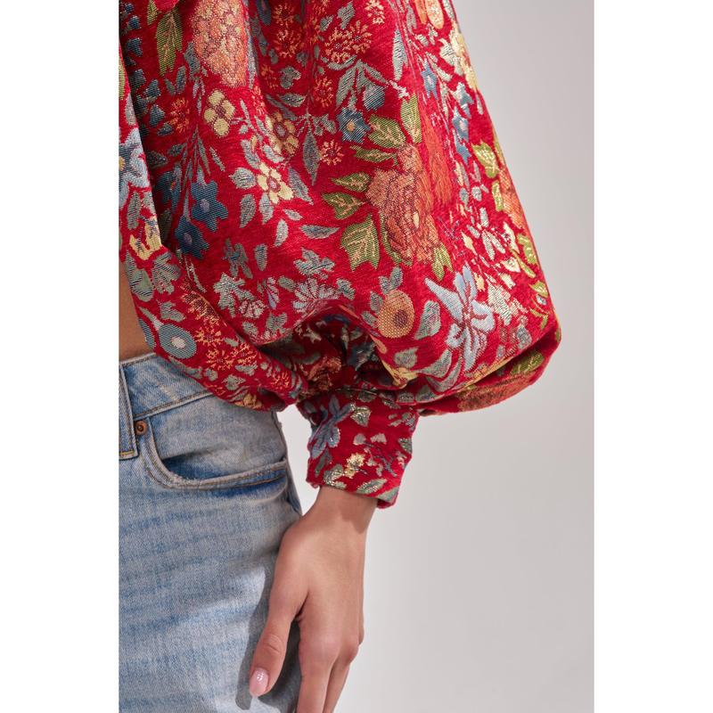 ETHEREAL FLORAL PUFF SLEEVE BROCADE TOP