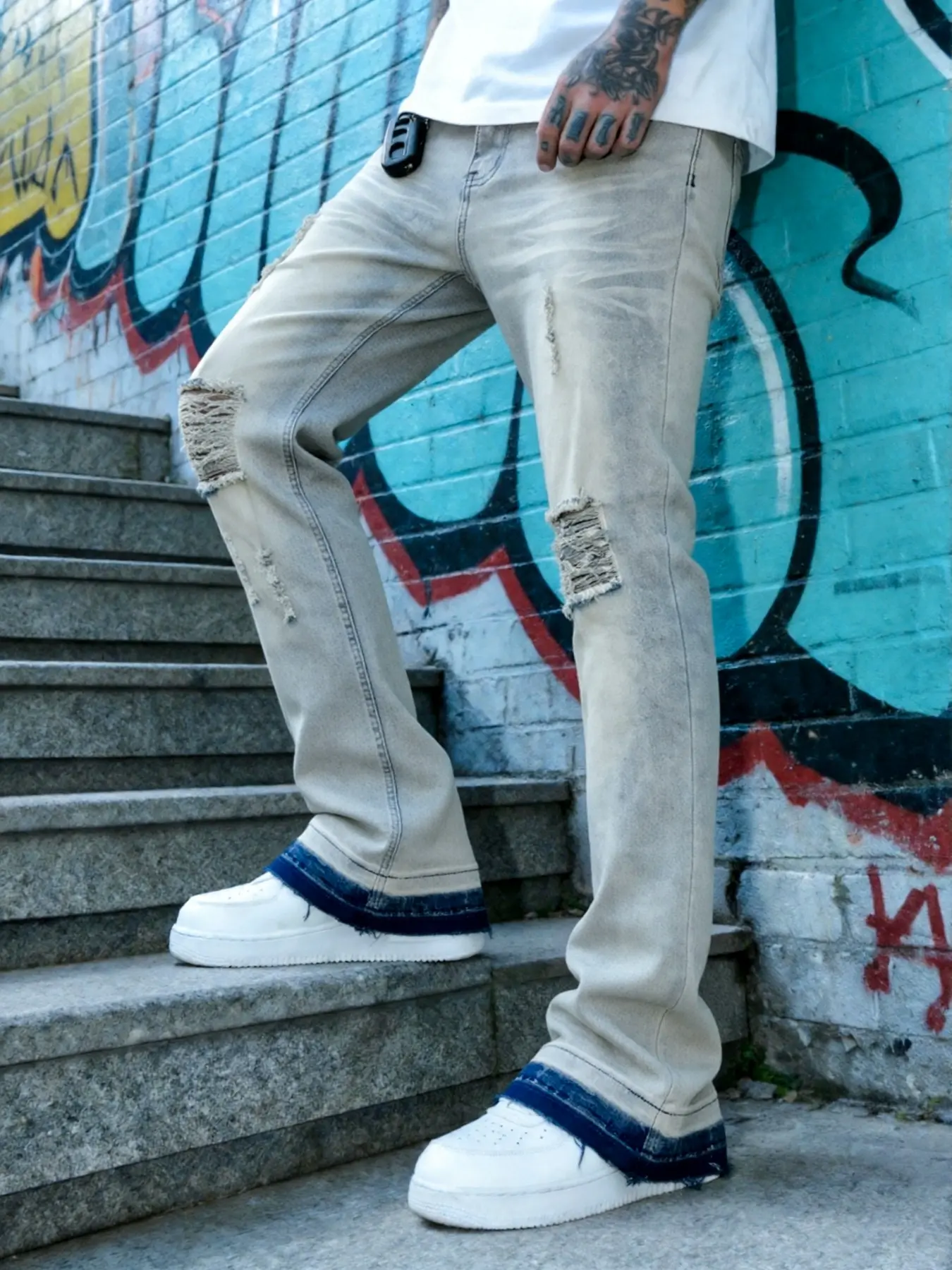 Men's Y2K Style Bootcut Denim Jeans, Fashion ripped jeans, Trouser, Vintage Distressed Knee Design, Casual Hip-Hop Pants, Contrast Dark Blue Raw Hem, Slim-Fit Streetwear Essential, Ripped Denim Pants, Menswear, Denim Woven Jeans