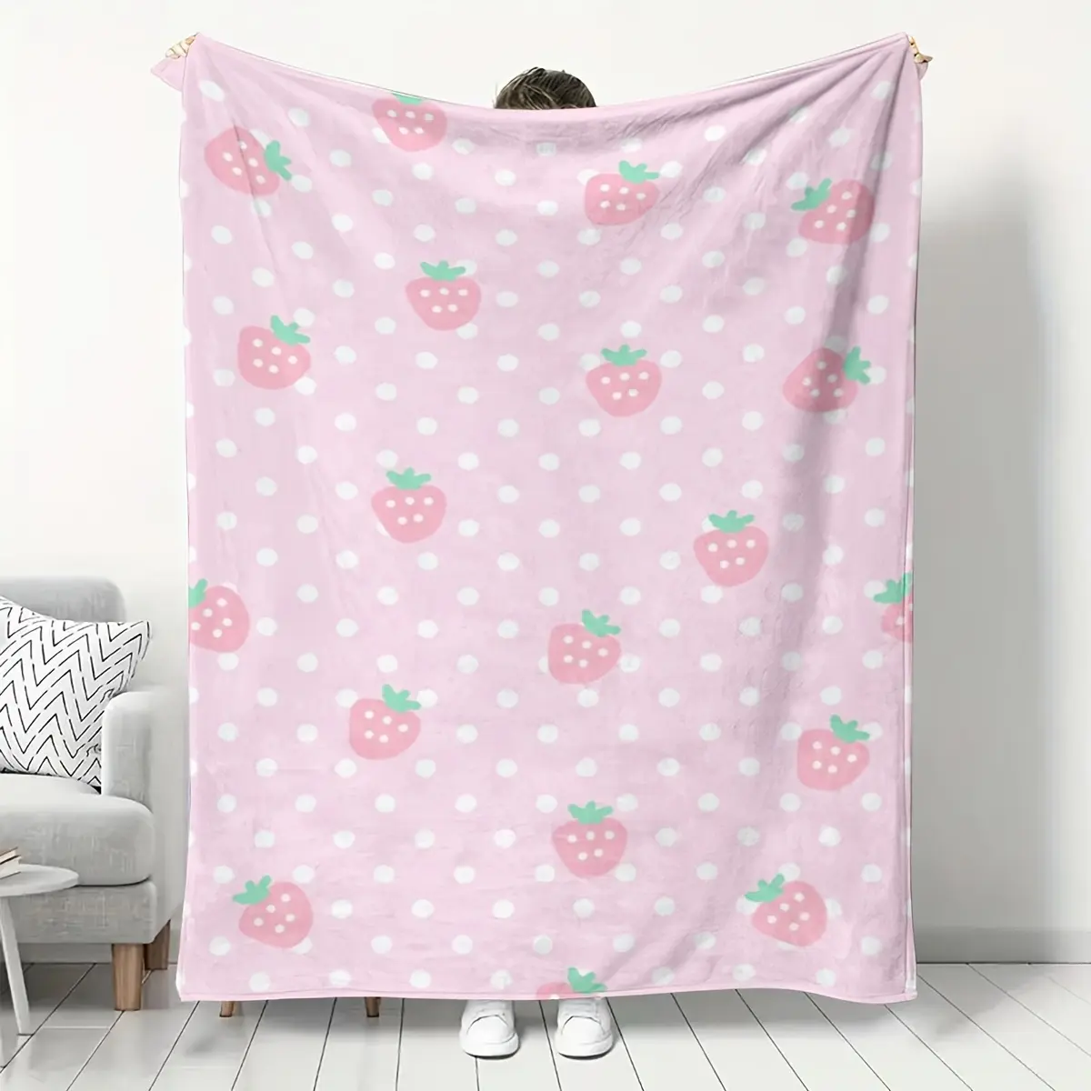 Pink Strawberry Print Blanket Soft Warm Cozy Throw Home Kitchen Sofa Camping Relaxation Coquette Aesthetic Room Decor Kawaii Bedding Cute Fruit Pattern Girls Gift