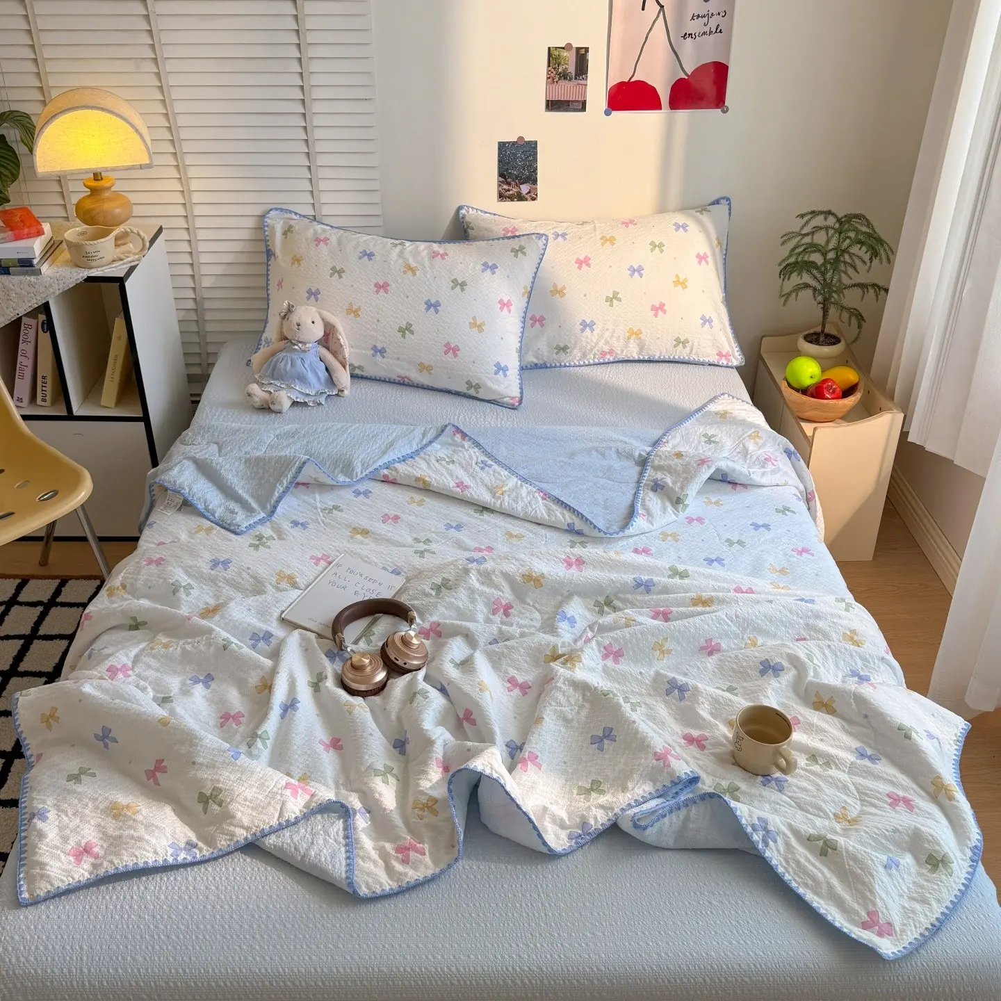 Breathable Cute Bubble Mesh Shell Embroidery Summer Quilt, Comfortable Soft Skin-Friendly Bedspread, Cartoon Print Single Summer Quilt, Polyester Bedspreads