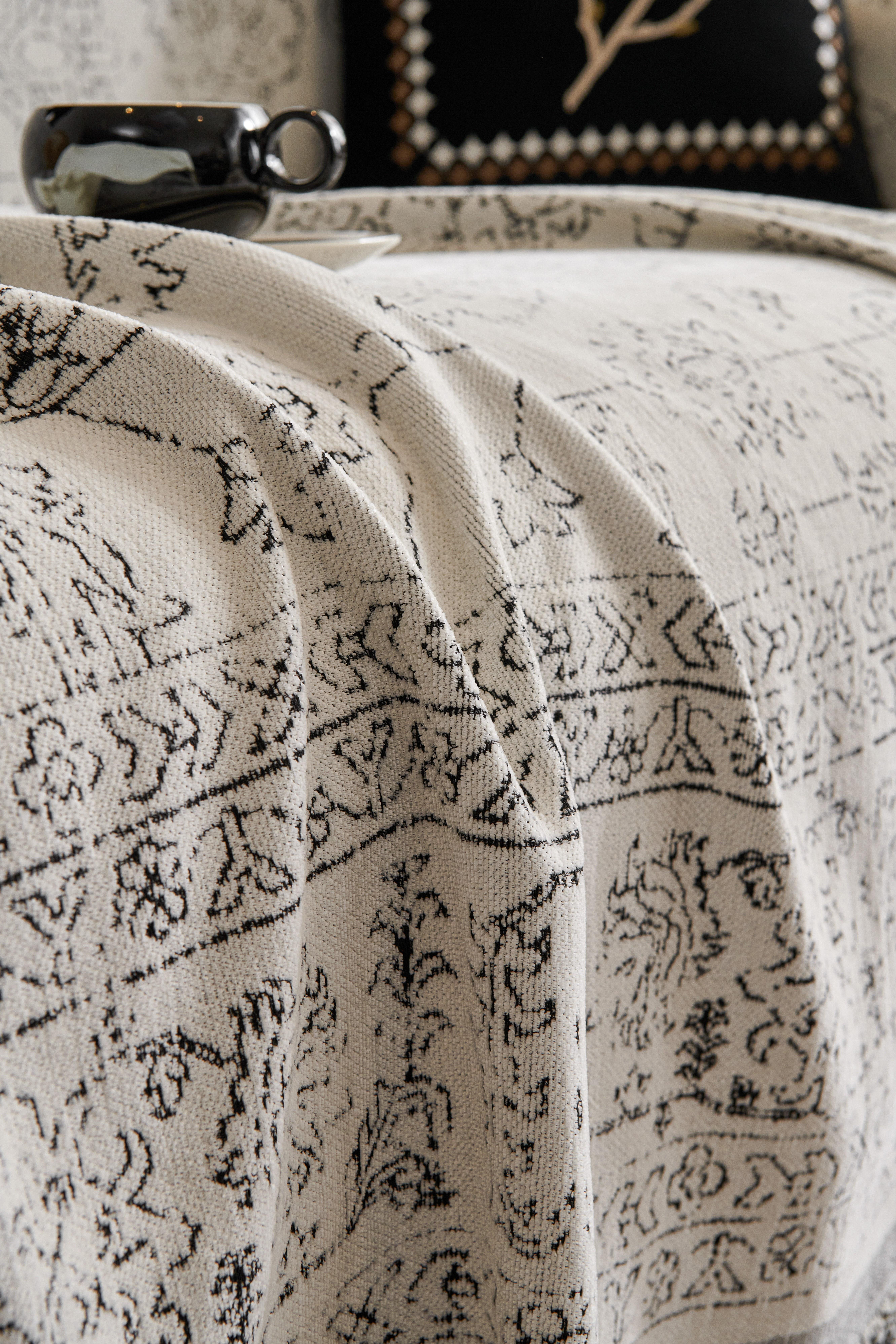 MeridianHome Flower Pattern Couch Cover, 1 Count Removable Washable Sofa Slipcover with Tassel Decor, Decorative Sofa Cover for Home Living Room #TikTokShopBlackFriday