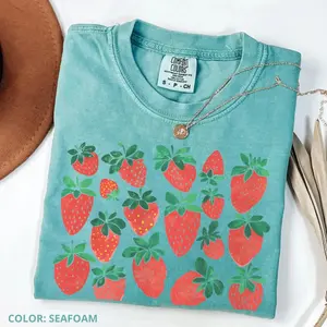 Comfort Colors Cottagecore Strawberry Shirt, Botanical Fruit Tee, Gardener Gift, Vintage Aesthetic T Shirt for Women, Strawberry Lover Summer Garden Tee