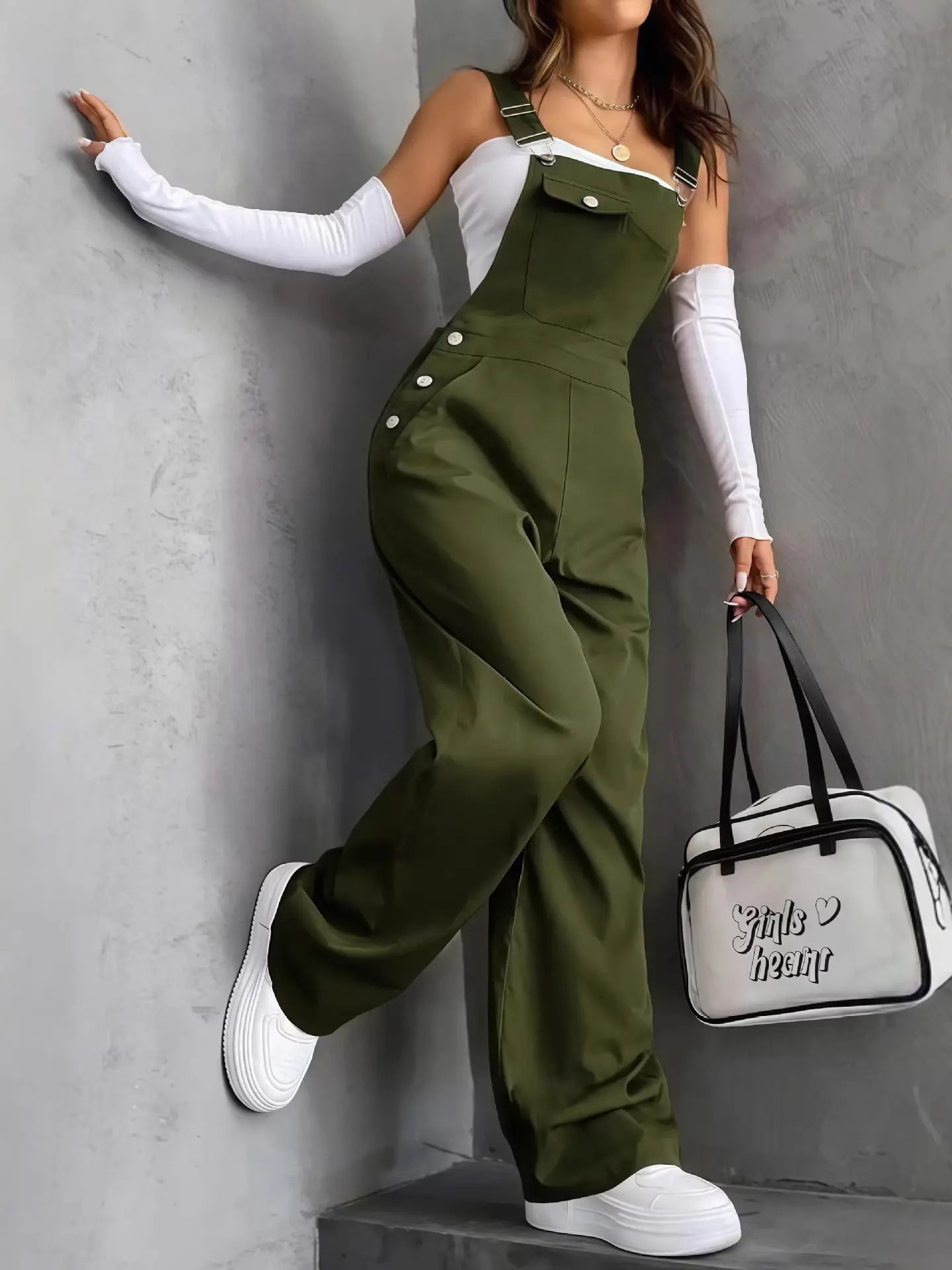 European/American retro solid-color straight cargo jumpsuit with pockets and a belt, loose fit, fashionable casual women’s pants