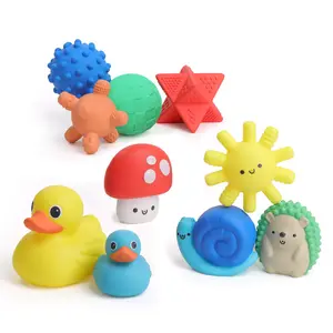 Itzy Splash Gift Set™ 10-Piece Bath Toys