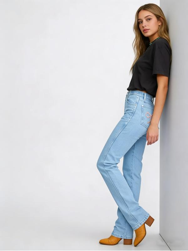 Stretchy High-Waisted Slim-Fit Jeans Vintage Style Bootcut Flare Light Wash Distressed Finish for Effortlessly Chic Outfit