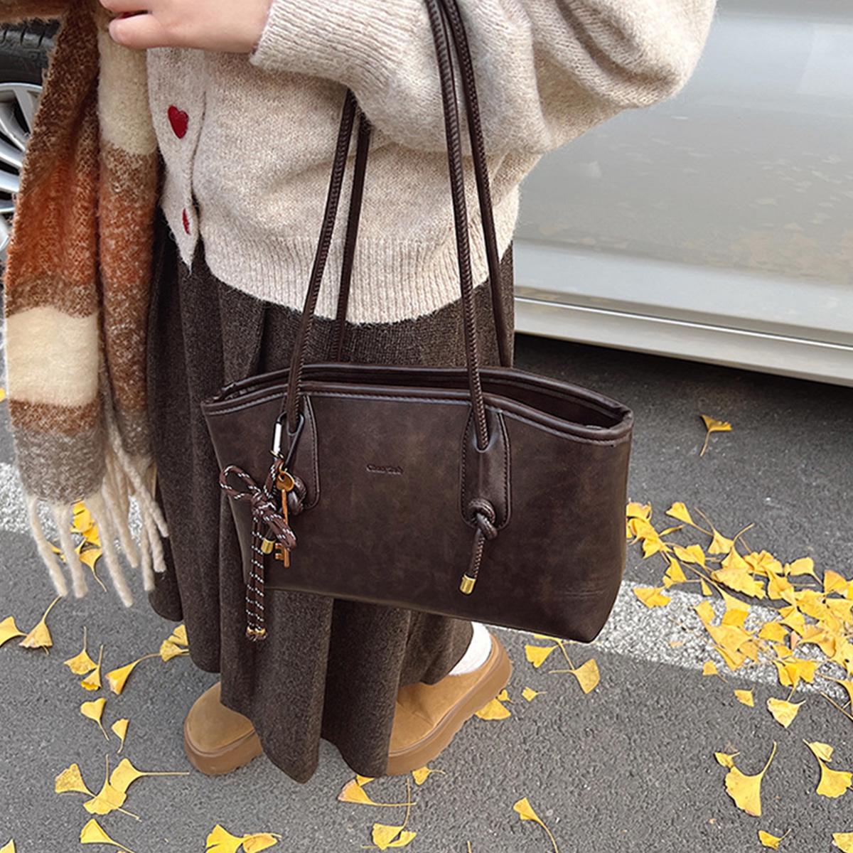 Elegant Women’s Solid-Color Shoulder Bag — Fashionable, Large-Capacity Crossbody Bag for Everyday Use; Casual, Trendy, Versatile, High-Quality Commuter Bag