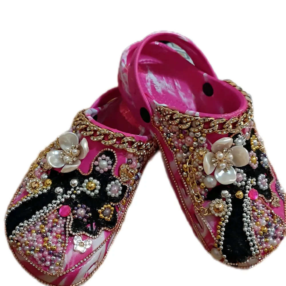 Outdoor Sandals with Embellished Design and Comfortable Fit
