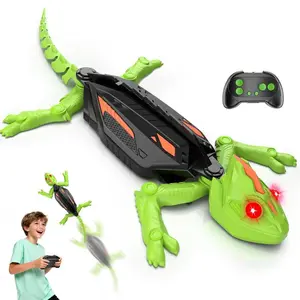 Wall Crawler Gecko Remote Control Toy Electric Lizard with LED Glowing Eyes 360° Spin Indoor Fun Gift Idea Party Toy Cool RC Chameleon Toy for Kids Electronic