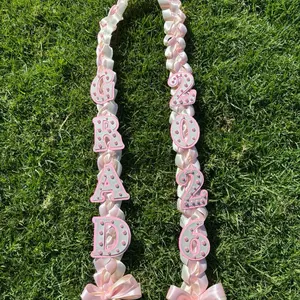 Medium Graduation Lai Medium Graduation Lai